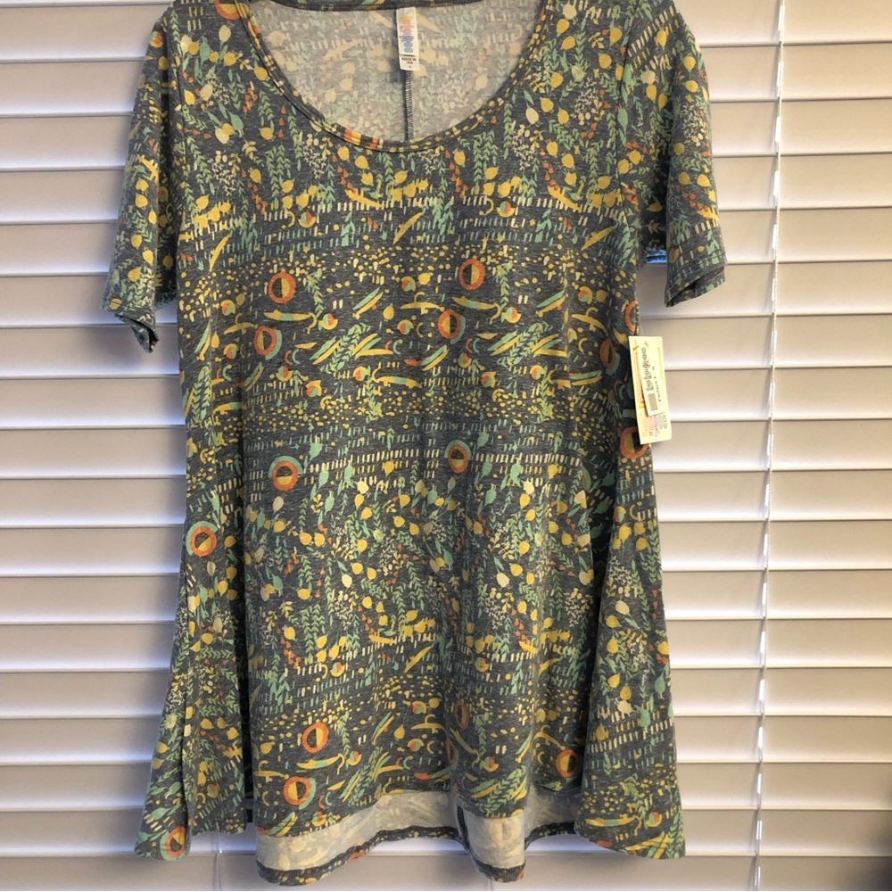 NWT LuLaRoe Perfect-T